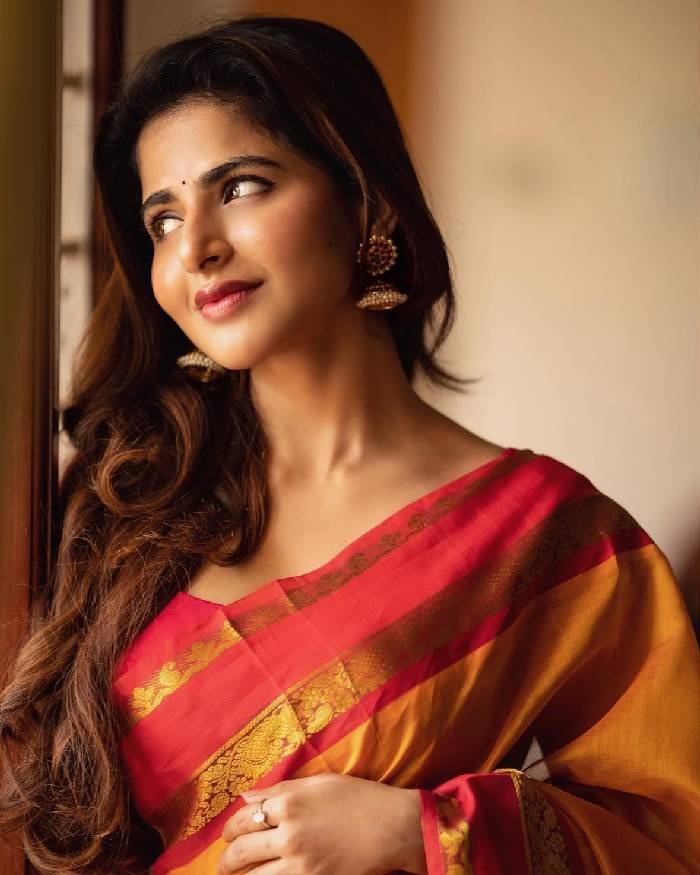 iswarya menon_teluguvox 2